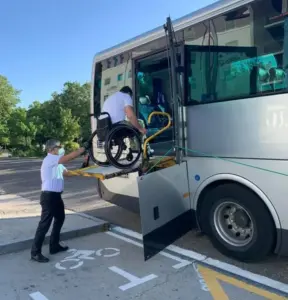 requisitos autocar personas movilidad reducida 1 720x750 1