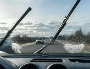 importancia limpiaparabrisas autocar viajeros 1 960x735 1